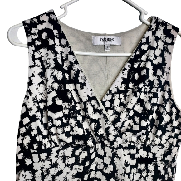 Jones STUDIO WOMENS BLACK&WHITE SLEEVLESS TOP SIZE SMALL - Picture 4 of 5